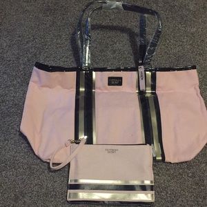 Victoria’s Secret bag with matching make-up bag